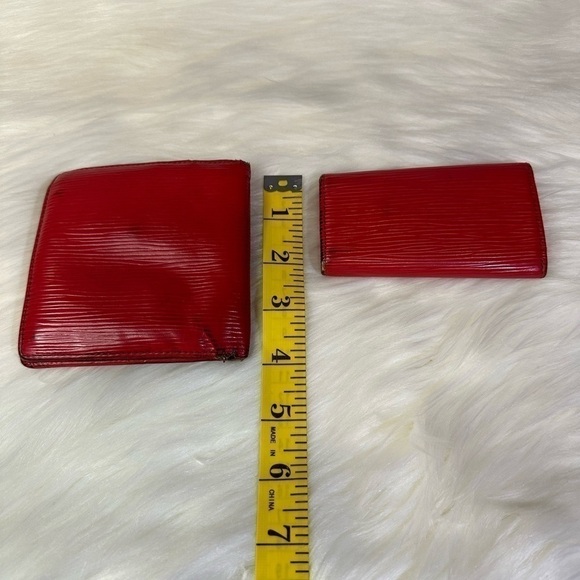 LOUIS VUITTON epi compact wallet and key holder in red bundle - Picture 16 of 17